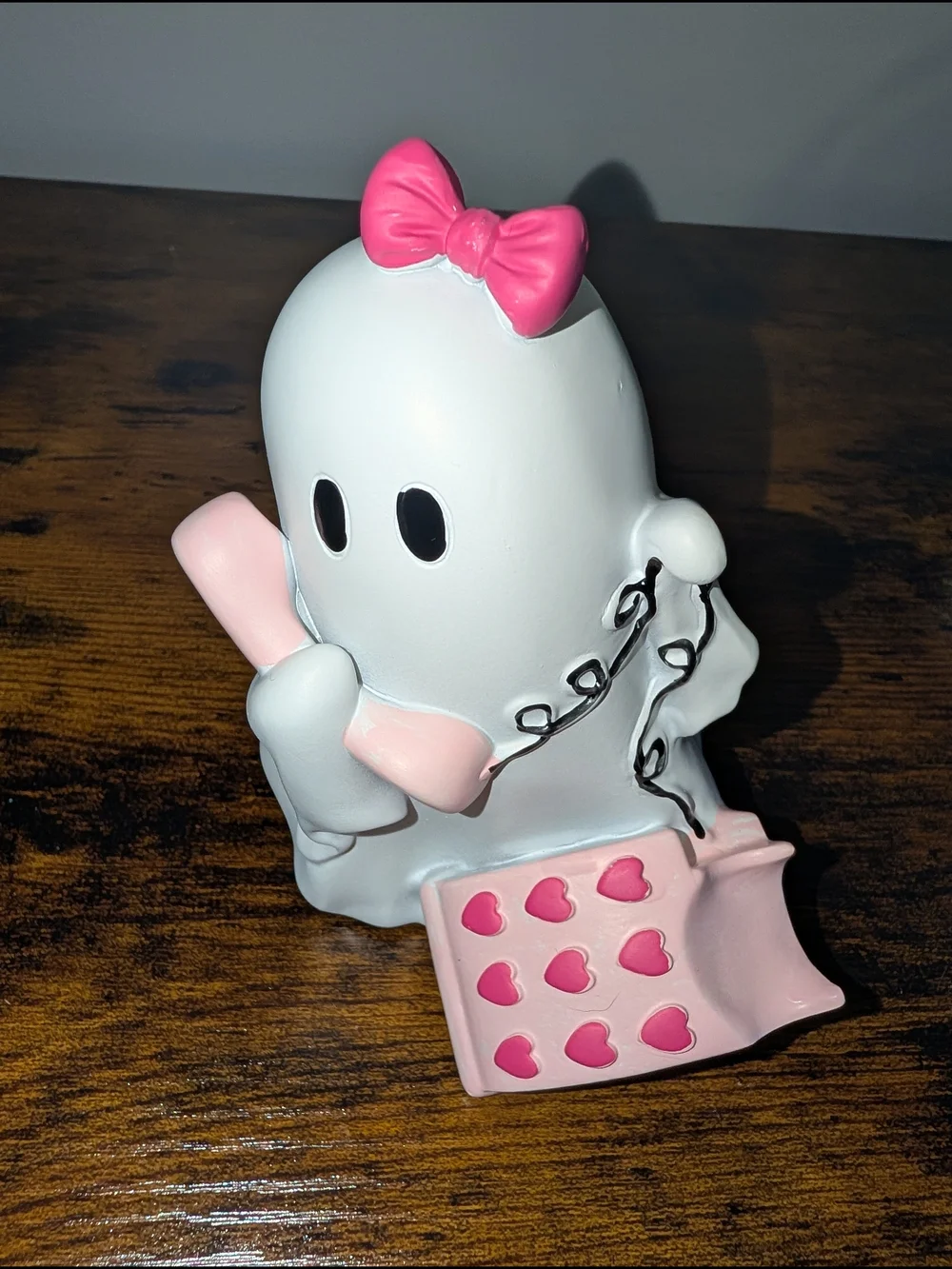 Cute Resin Ghost Figurine